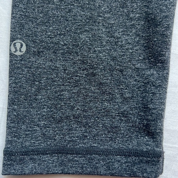 Lululemon Yoga Capri Leggings - Picture 4 of 6